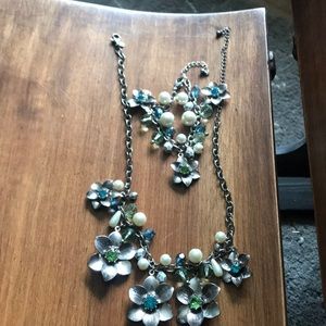 Premier Design Golden Gate necklace and bracelet